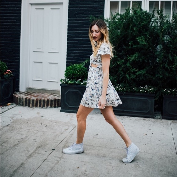 American Eagle Floral Cut Out Dress - Picture 5 of 5